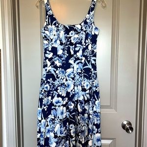 Lauren Ralph Lauren Blue and White Floral Fit and Flare Dress Size 6
